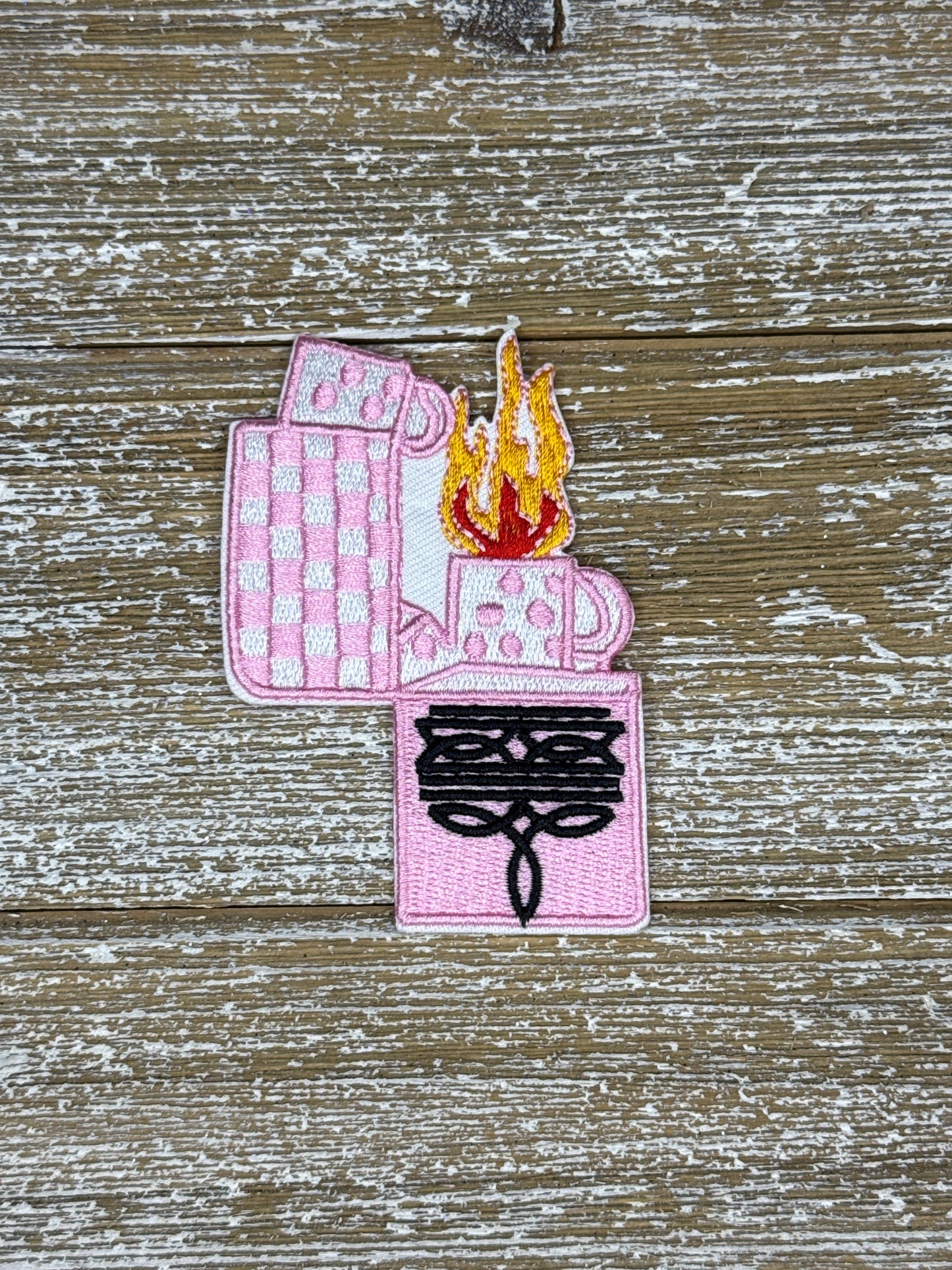 Checkered Lighter