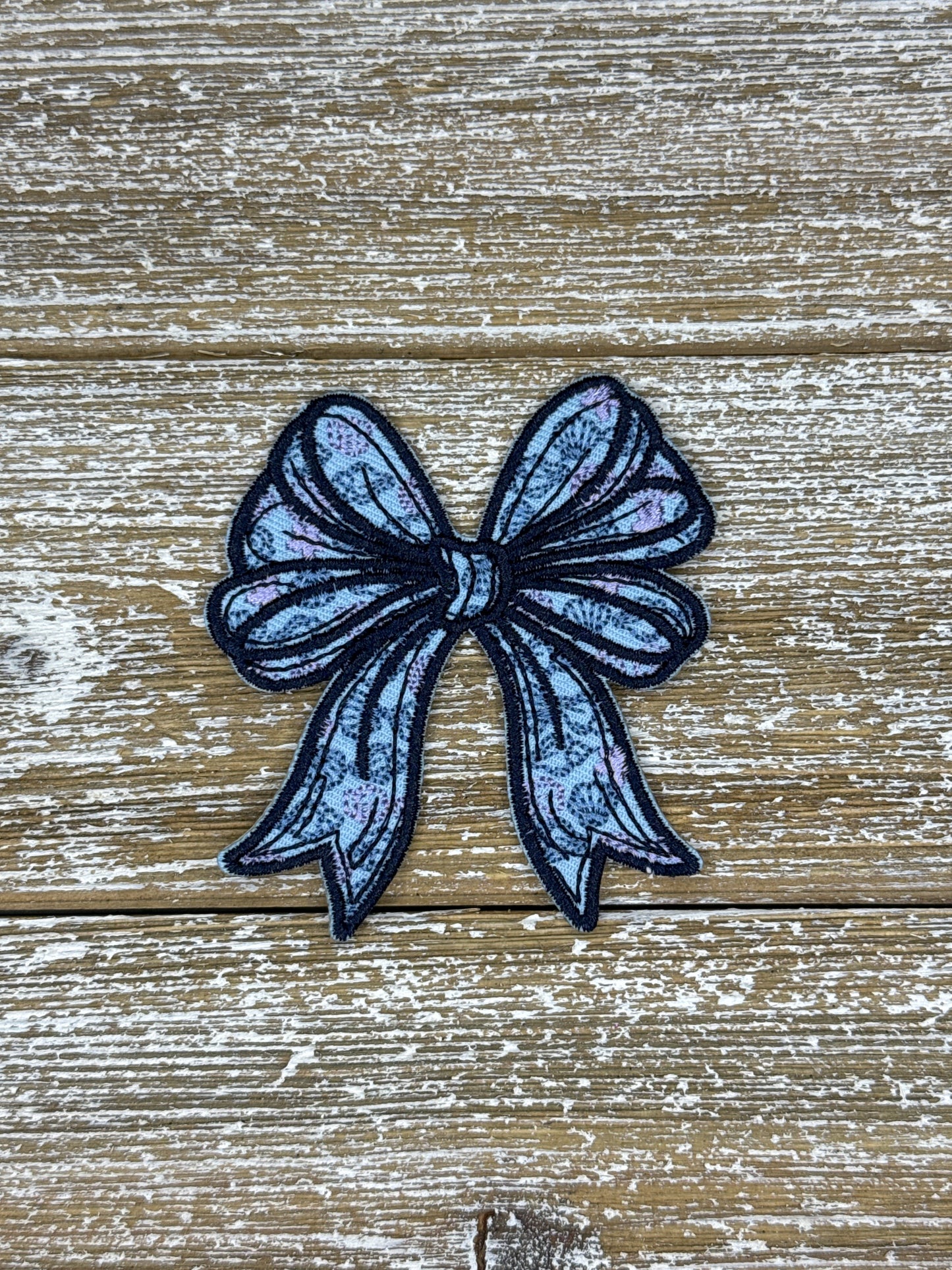 Blue Seashell Bow