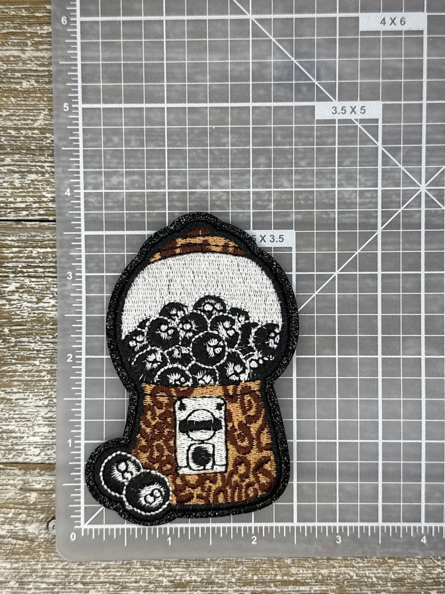 Leopard 8 Ball Gumball Machine