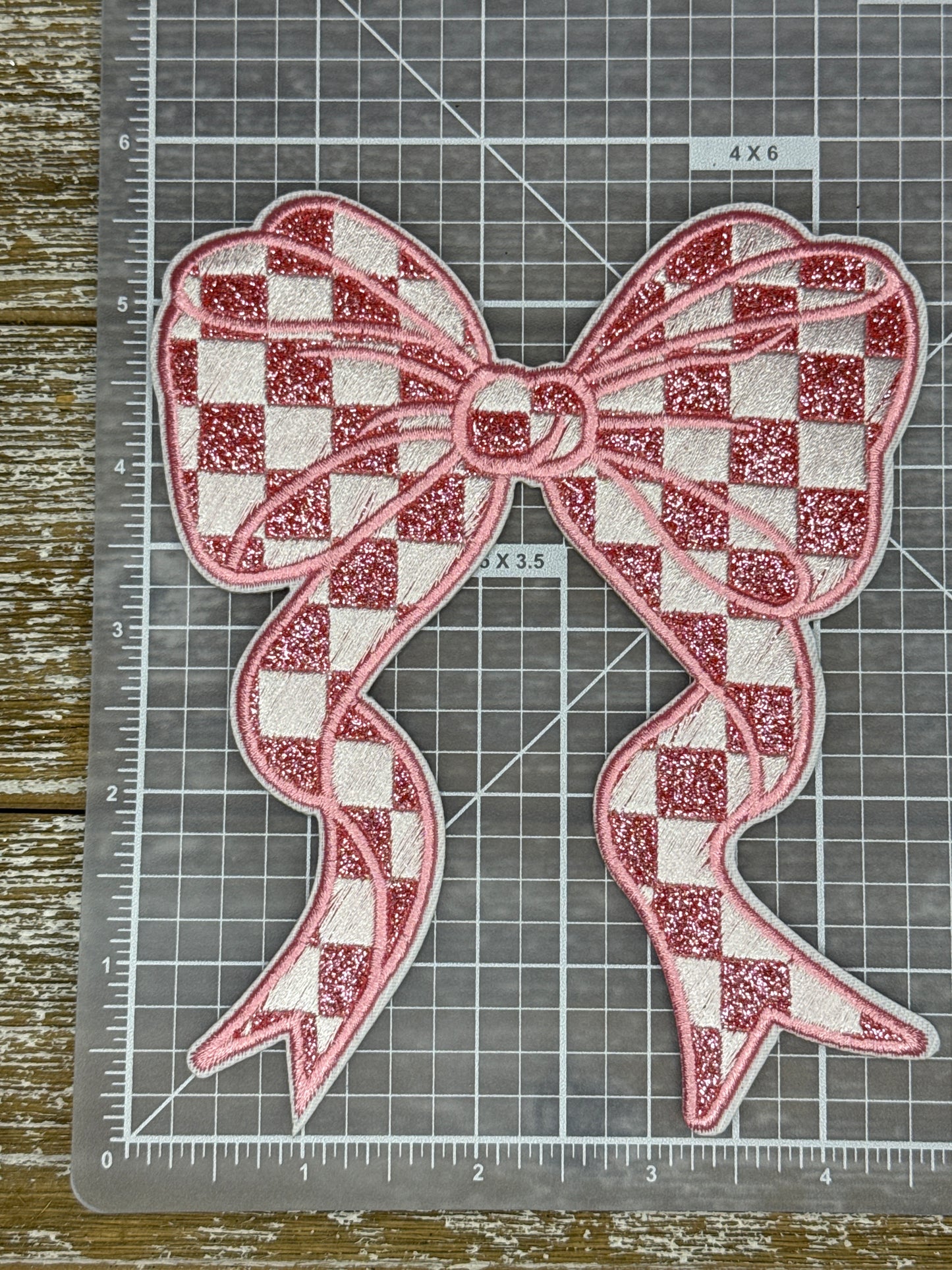 Large Glitter Checkered Pink Bow